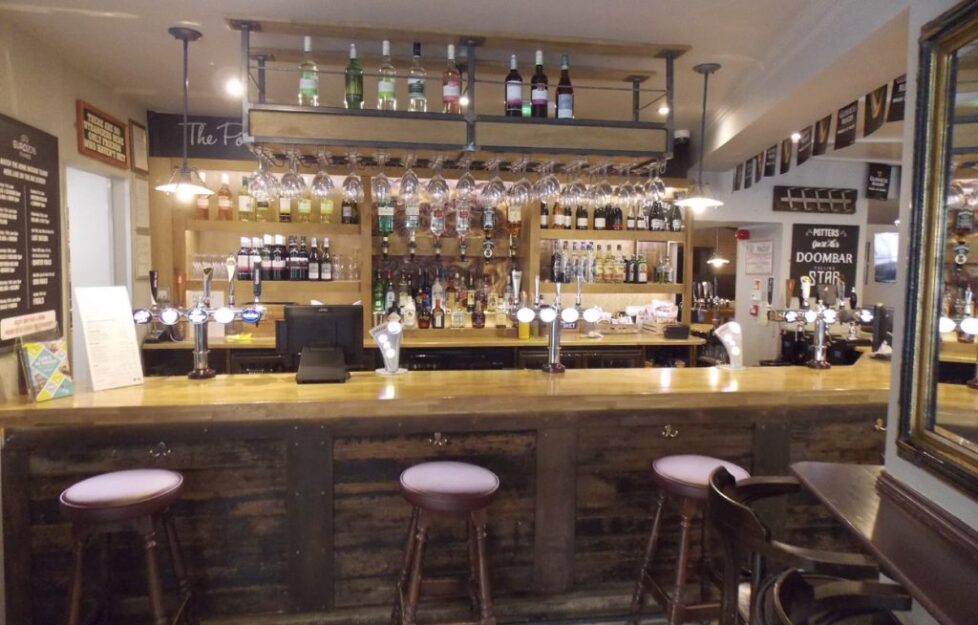 Potters Interior Pub Bar Fitout